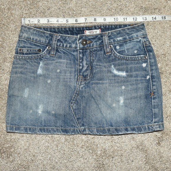 Womens Tilt miniskirt, sz 00, factory distressing - Picture 3 of 10